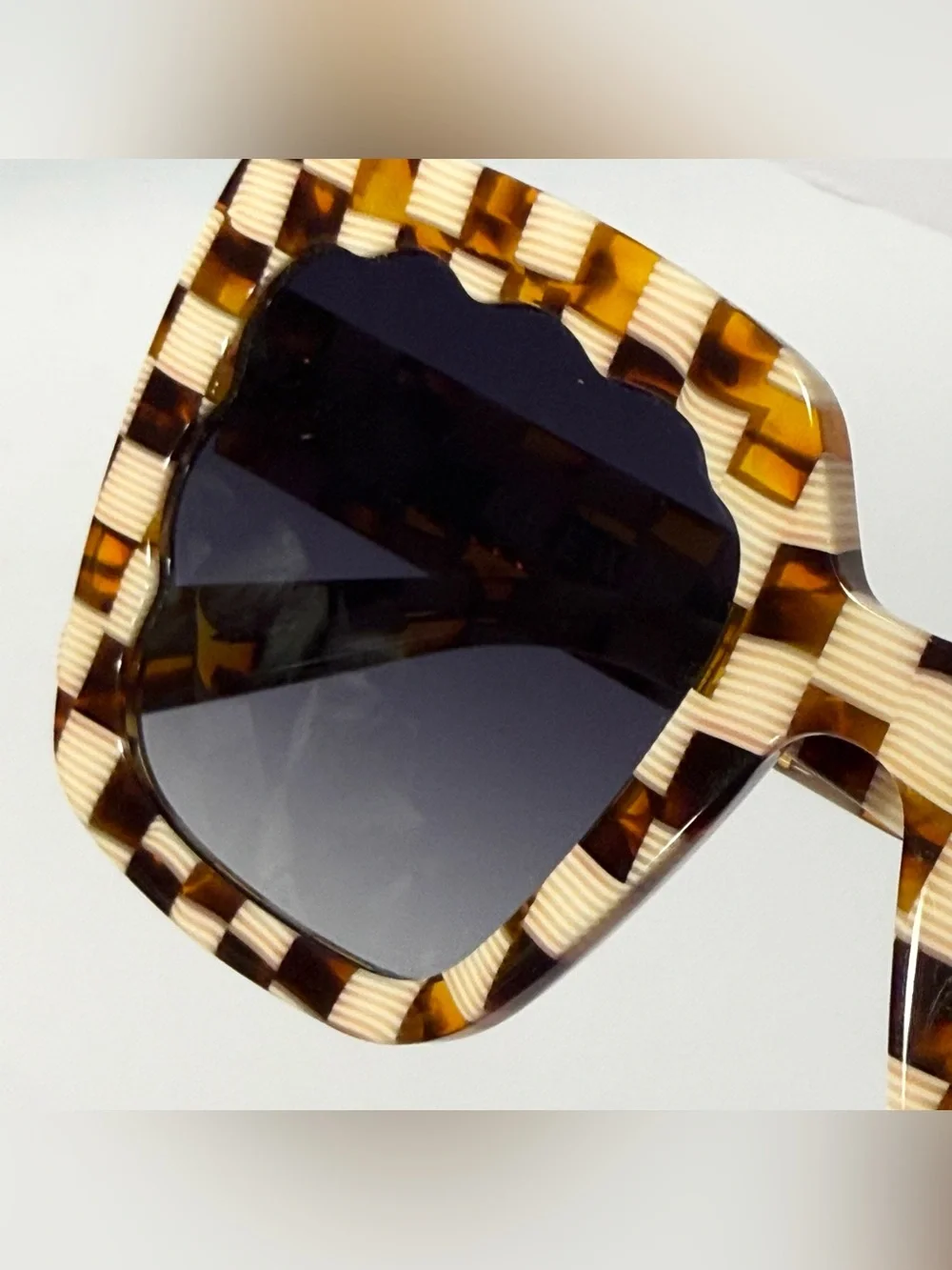 KREWE Elizabeth Tortoise Shell Square Sunglasses Women’s Discontinued